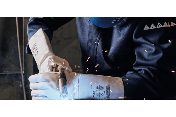 Molinel renforce sa gamme Multirisques avec Invict Light